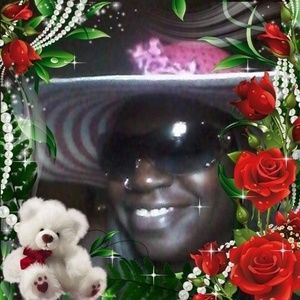 Meet your Posher, Vickie